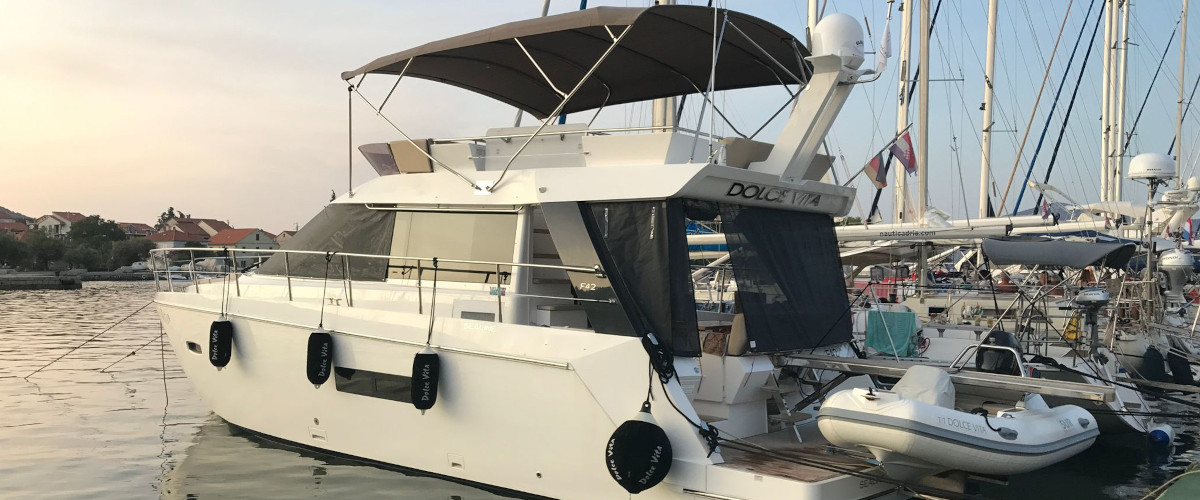 Sealine F 42 5 Fly