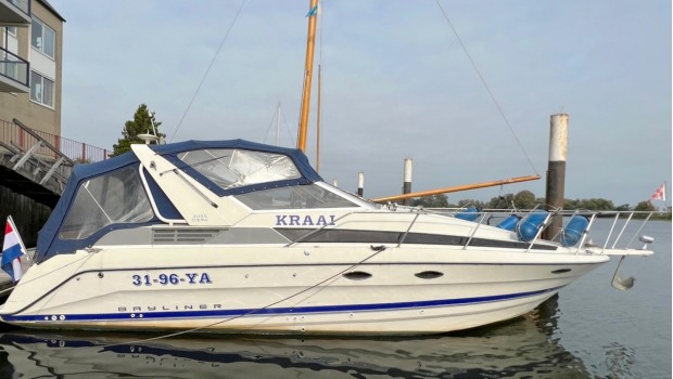 Boot Schiff Gleiter GFK Bayliner 3055 Ciera Sunbridge mit Dieselmotoren