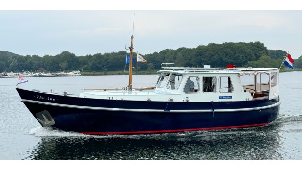 Schiff Boot Stahlschiff Yacht Twillert Rondspantkotter 11.20 OK Pavillon